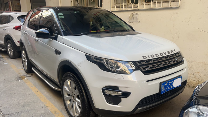 晉江市華林路 閩C32***白色路虎微水洗車(chē)案例